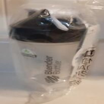 Blender Bottle Classic 20oz Shaker Mix Cup With Loop Top Portable Drink Black/Wh