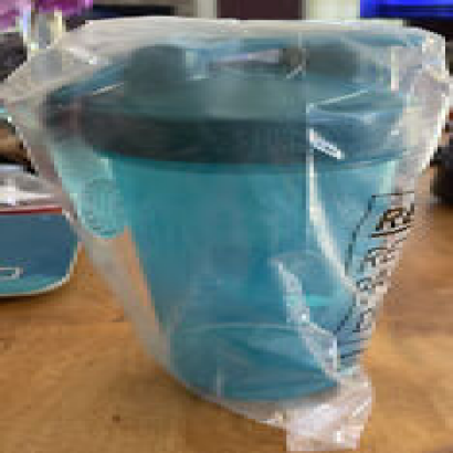 Blender Bottle Classic Blue 600ml/20oz Shaker Bottle (NWT)