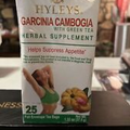 HYLEYS Green Tea With Garcinia Cambogia  25 Tea Bags 3/25 Box Dented