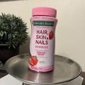Nature's Bounty Hair, Skin & Nails Strawberry Flavored, 90 Gummies 25,000 mcg