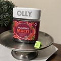 Olly the Perfect Women's Multi-vitamin Blissful Berry 90 Gummies Exp 1/25