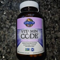 Garden Of Life, Vitamin Code RAW Prenatal, 180 Vegetarian Capsules Exp 5/24