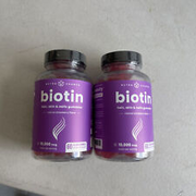 NutraChamps Biotin For Hair Skin & Nail Strawberry Flavor 10,000 mcg 60 Gummies