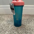 Classic V2,  Blender Bottle, Special Edition, 28 oz, New With Tags