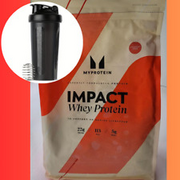 600ml Shaker Bottle+Strawberry Cream MyProtein Impact Whey Protein Powder 2.5kg