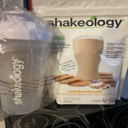 Shakeology Snickerdoodle Full Size Bag 30 Day Plant-Based Vegan & Shaker Cup