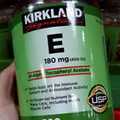 Kirkland Signature Vitamin E 180 mg., 500 Softgels Exp 2026