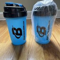 2x Shaker Cup 20 oz plastic Lot Blue Black Bodybuilding Pre Workout Wicked Wear